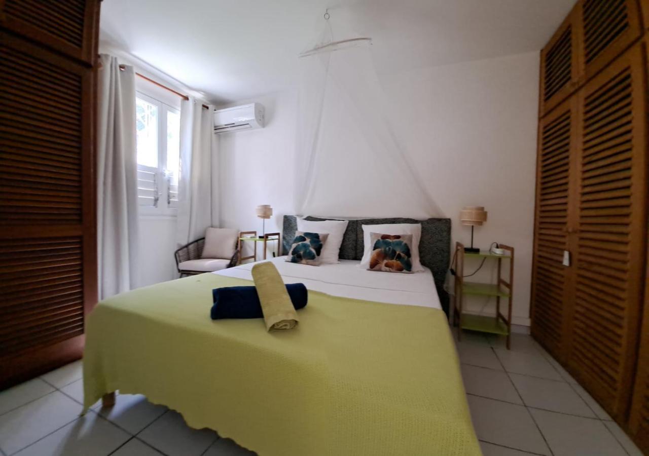 Vue Mer, Piscine, Appartement 4 Personnes Ле-Гозьє Екстер'єр фото